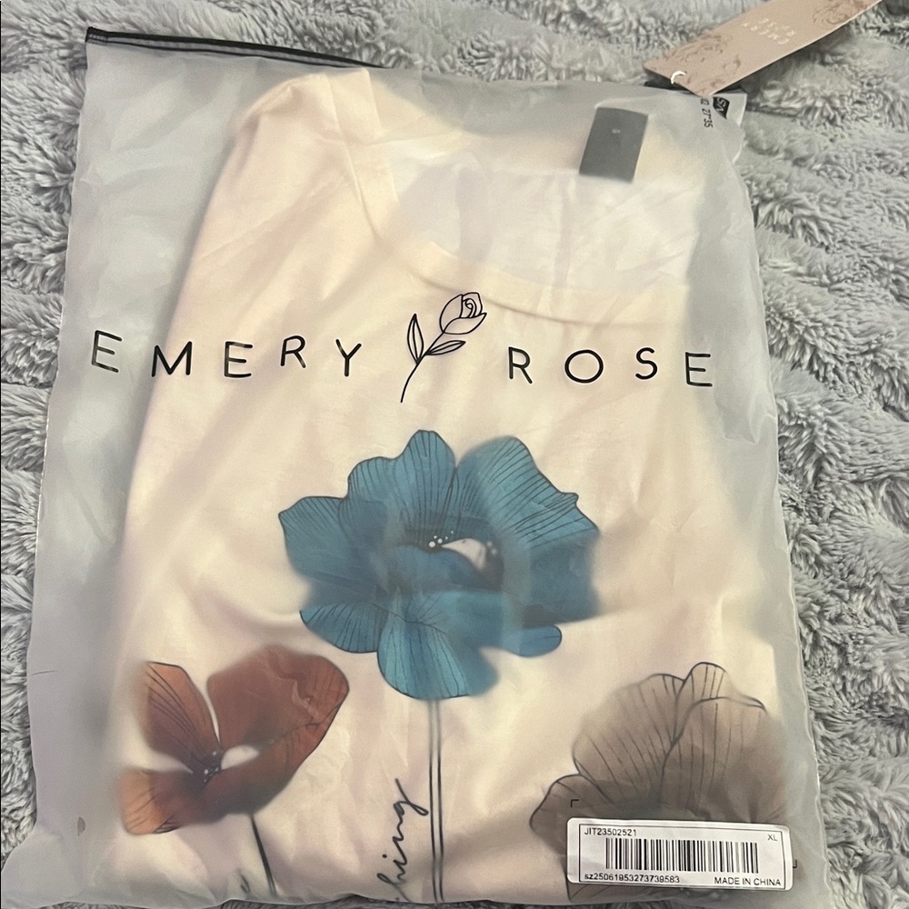 Cream Floral Women's Top NWT